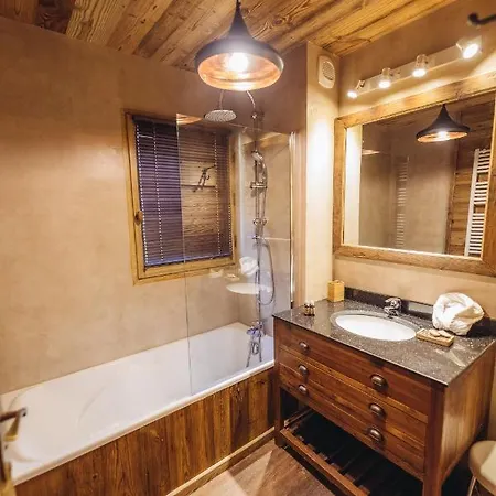 Chalet La Perle De L'Oisans - Appartements D'Exception Vaujany Exterior photo