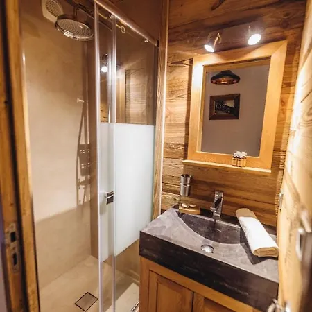 Chalet La Perle De L'Oisans - Appartements D'Exception Vaujany Exterior photo
